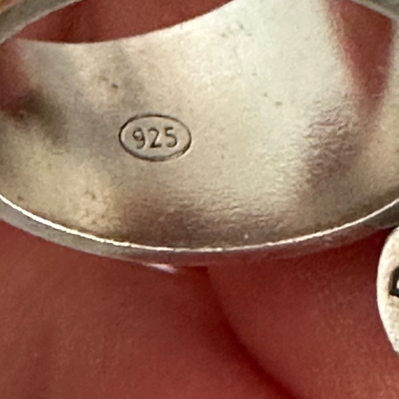 Diesel rivet ring , Silver Size 7 with 8 rivets ,5/8 tapering to 3/8” wide. - Picture 7 of 9